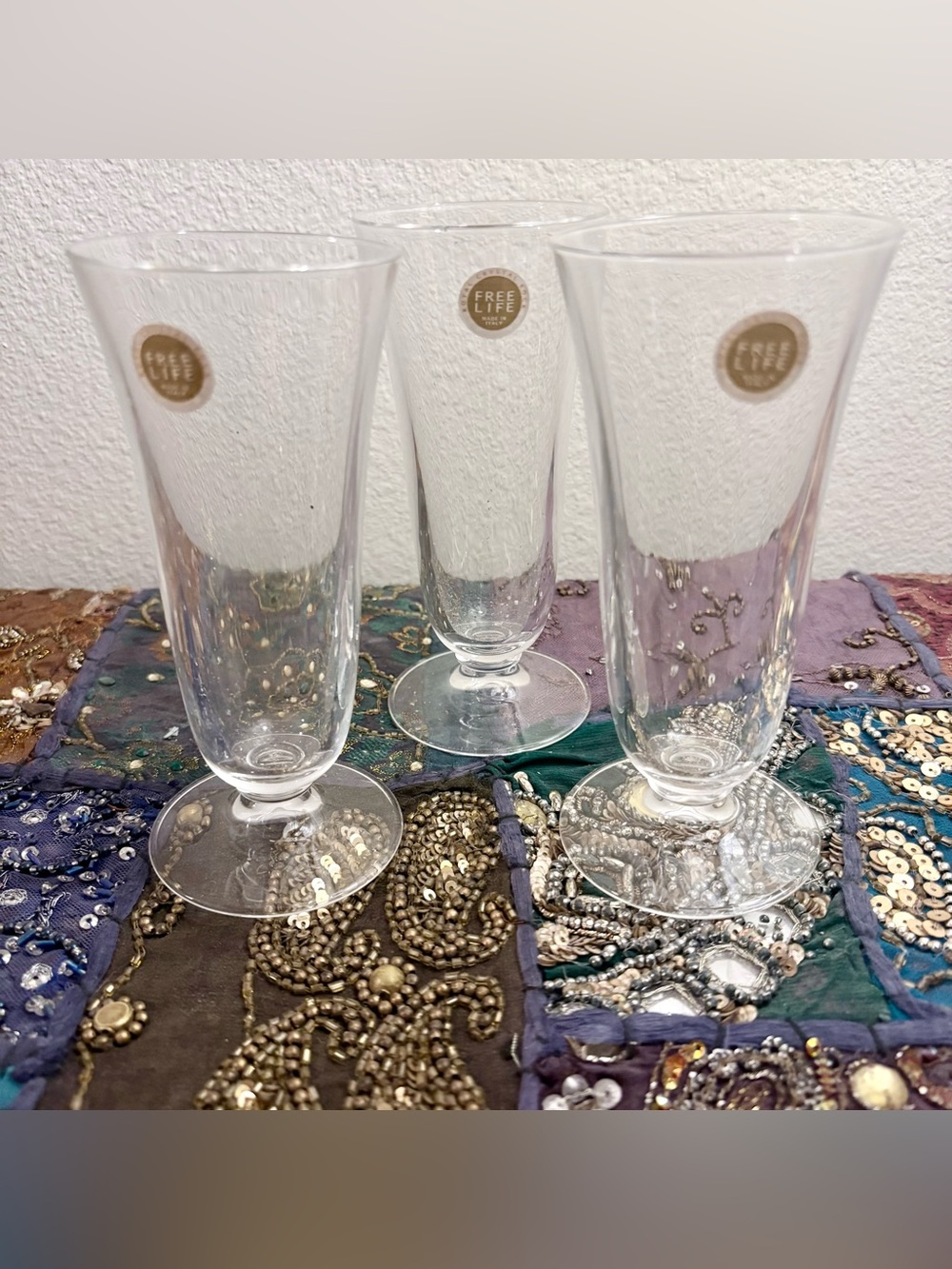 RCR Royal Crystal Rock Free Life Lead Free 4 oz wine Glasses Italy Set of 3 NWOT